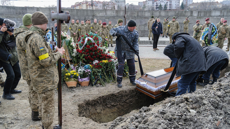 ‘Envoyés à une mort certaine’ : pourquoi un nombre croissant de soldats ukrainiens refusent de se battre